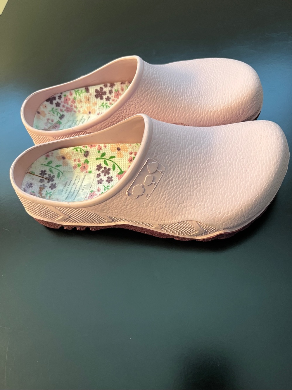 Garden line/Light Pink Women’s Slip-On Mules,Removable sole,size 5/6 - Picture 2 of 3